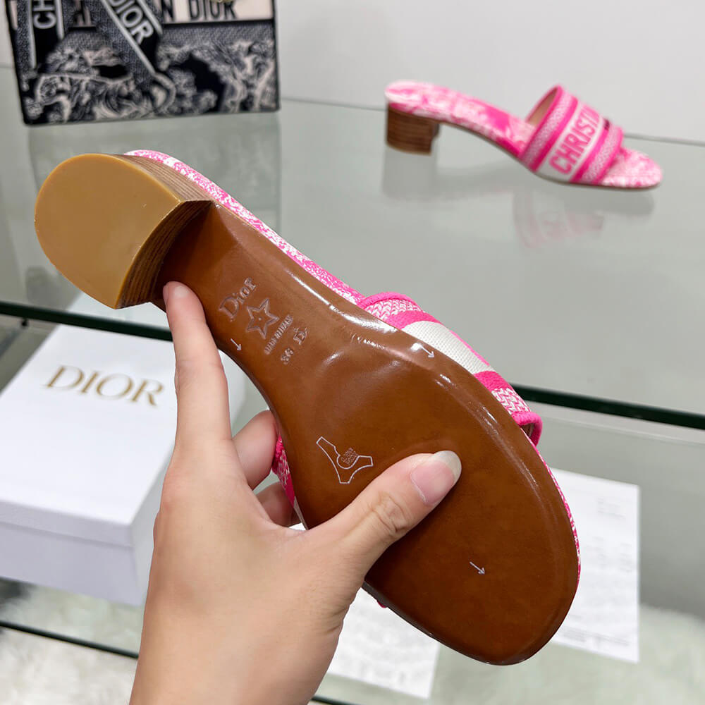 DWAY HEELED SLIDE - Top Club