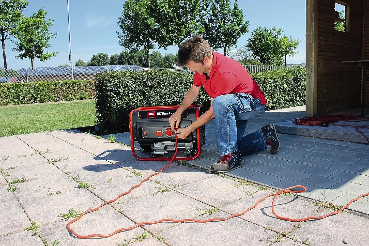 Einhell Generatore, Benzina, TC-PG 25/1/E5, Pot. Continua 2.100 W, Corr. Nominale 9.1 A a 230 V, Max. 2.400 W, Motore 4 Tempi a Basse Emissioni, 2 x Prese da 230 V Incl. Voltometro, Serbatoio da 15 L