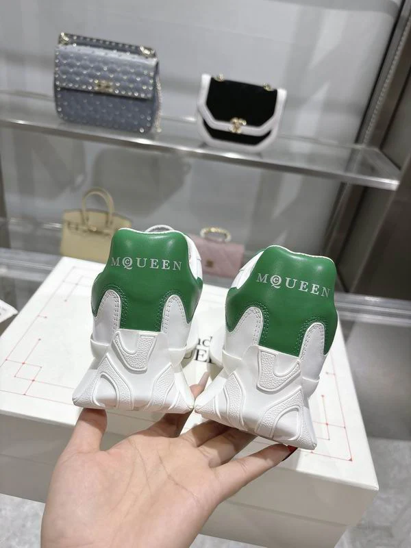 Stylish Alexander McQueen Oversized Sneakers In White And Green For Fashion Enthusiasts - Sneaker Replica Workshop