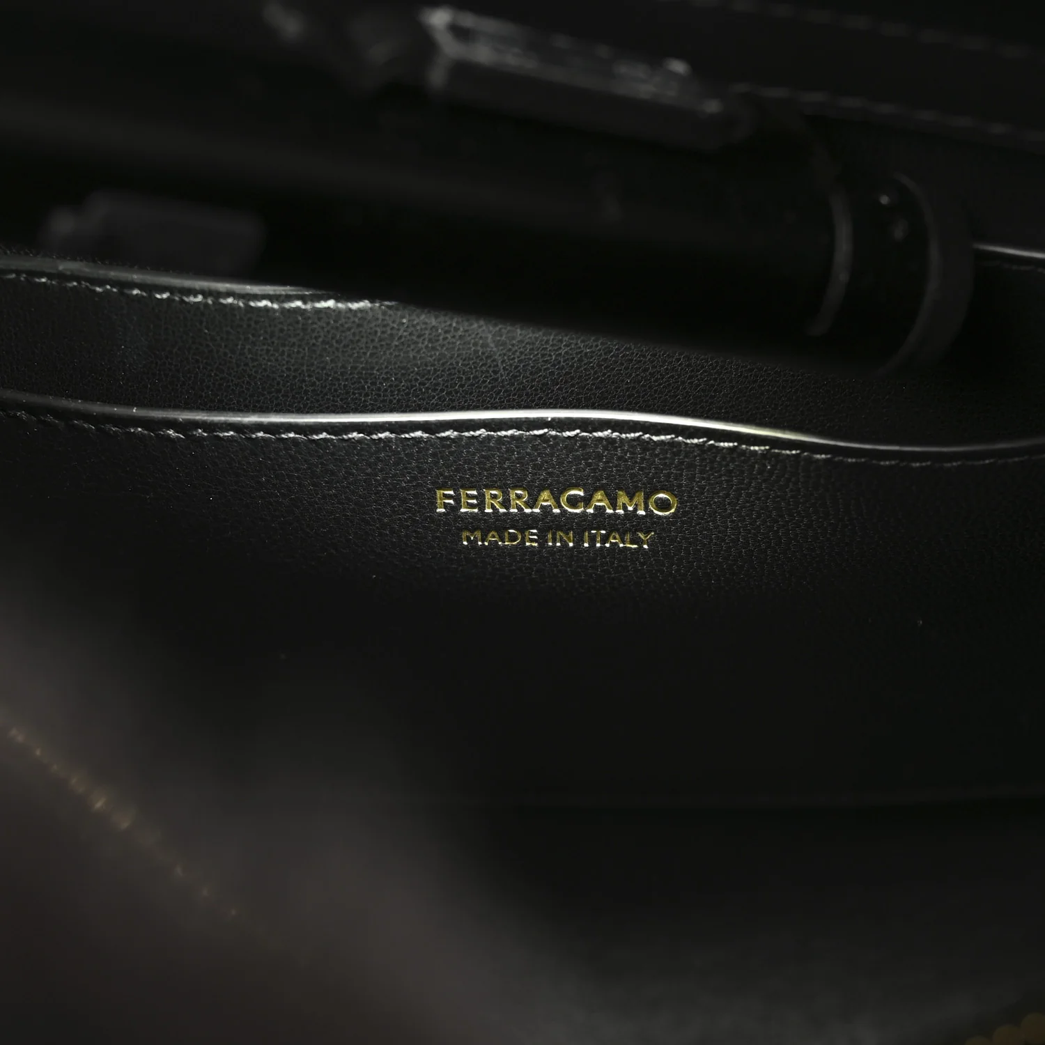 Calfskin Shearling Medium Hug Bag Black - Top Club