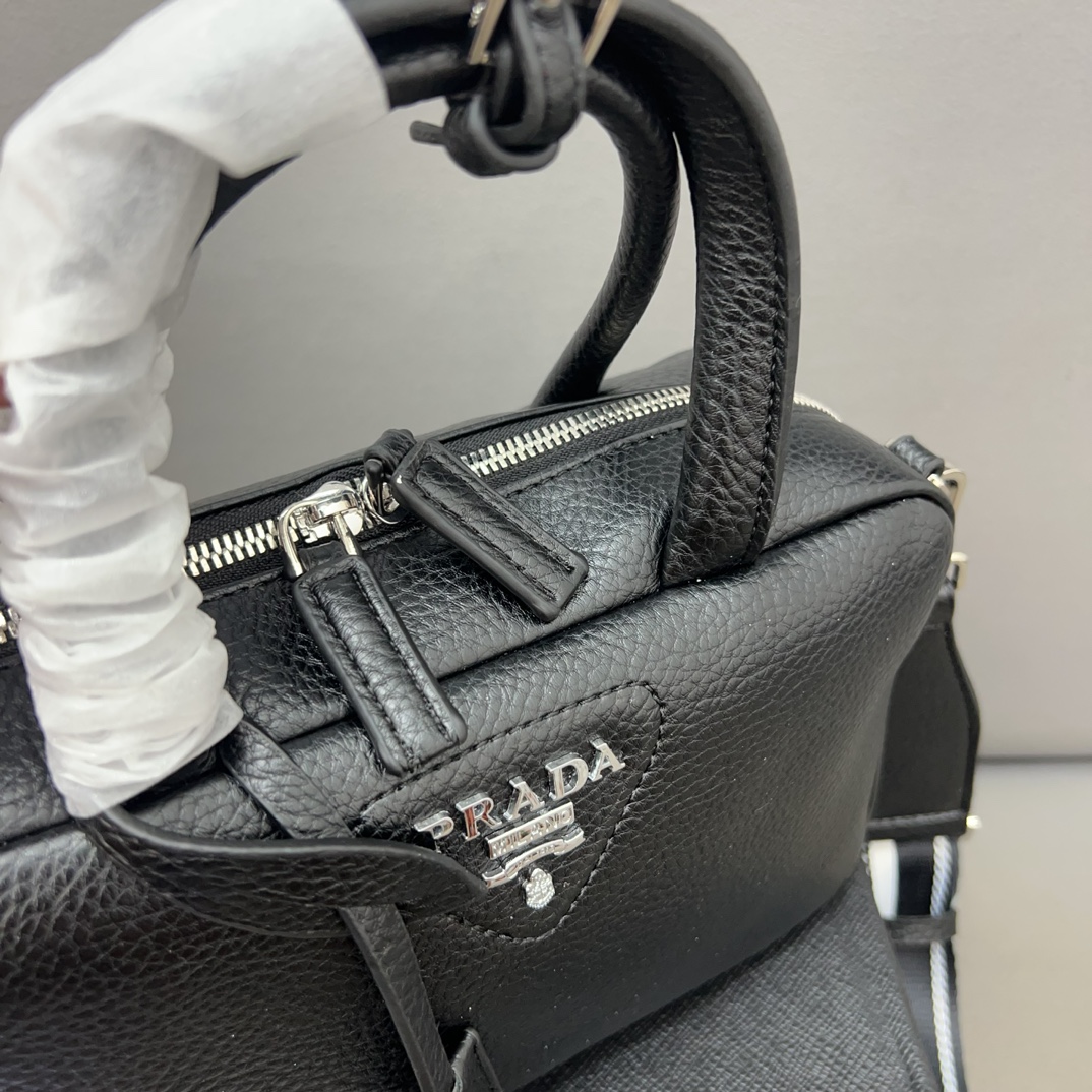 Pra new arrival bag size:  23 x 14 cm - Top Club