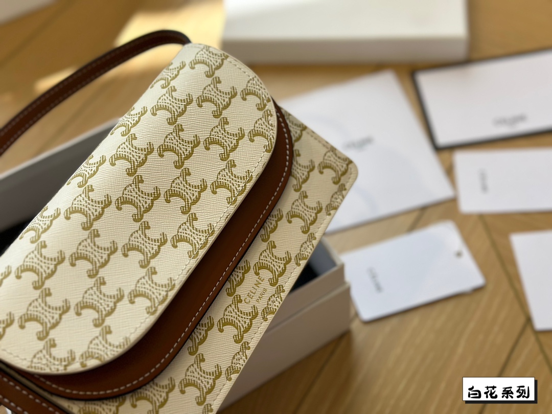Ce new arrival bag  size: 20 cm - Top Club