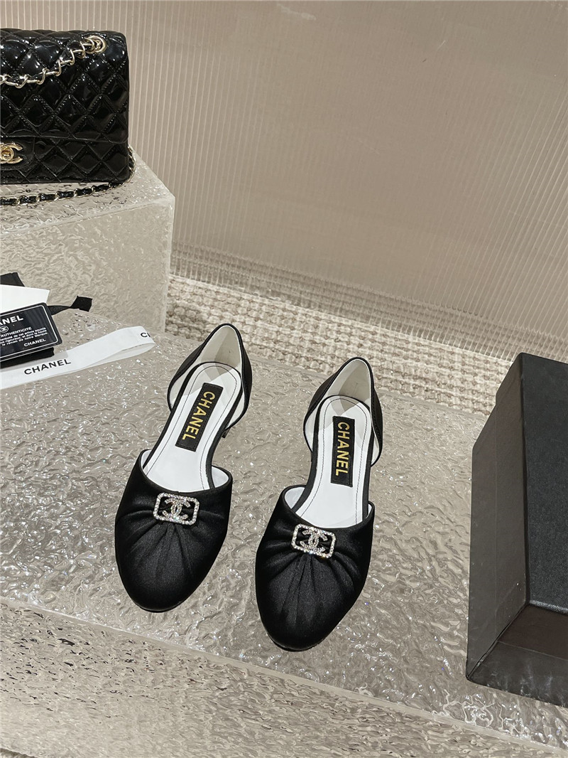 Chanel explosion diamond buckle hollow sandals - Sneaker Replica Workshop