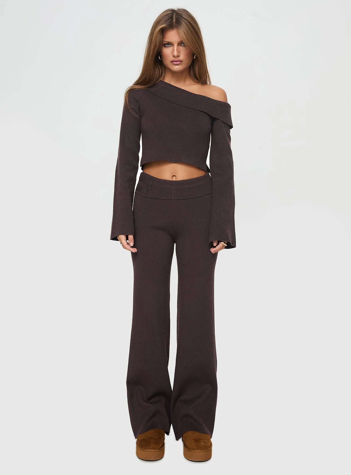 Sina Off The Shoulder Top Chocolate Tall
