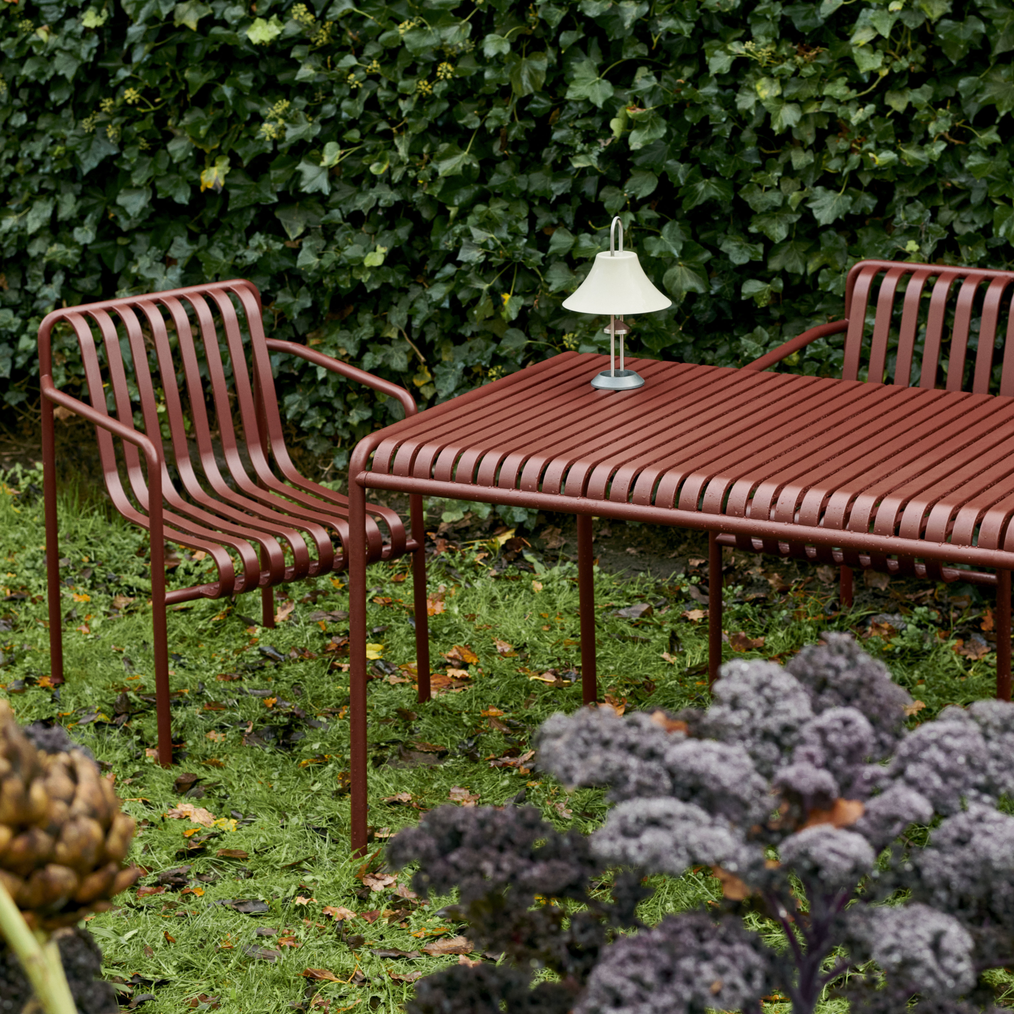 Tuinstoel Palissade Dining met armleuning iron red