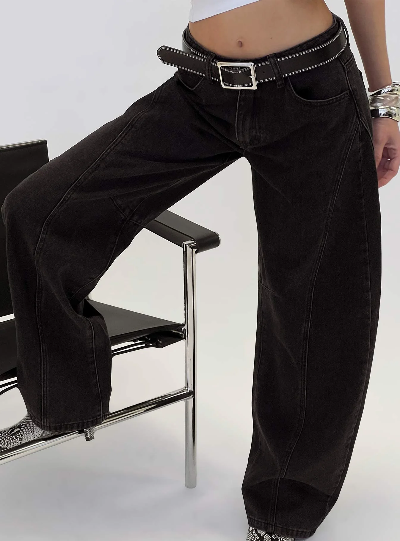 Lost Track Mid Rise Barrel Leg Jeans Washed Black