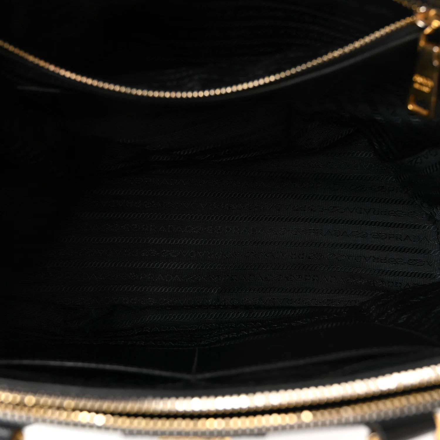 Saffiano Lux Large Galleria Double Zip Tote Black - Top Club