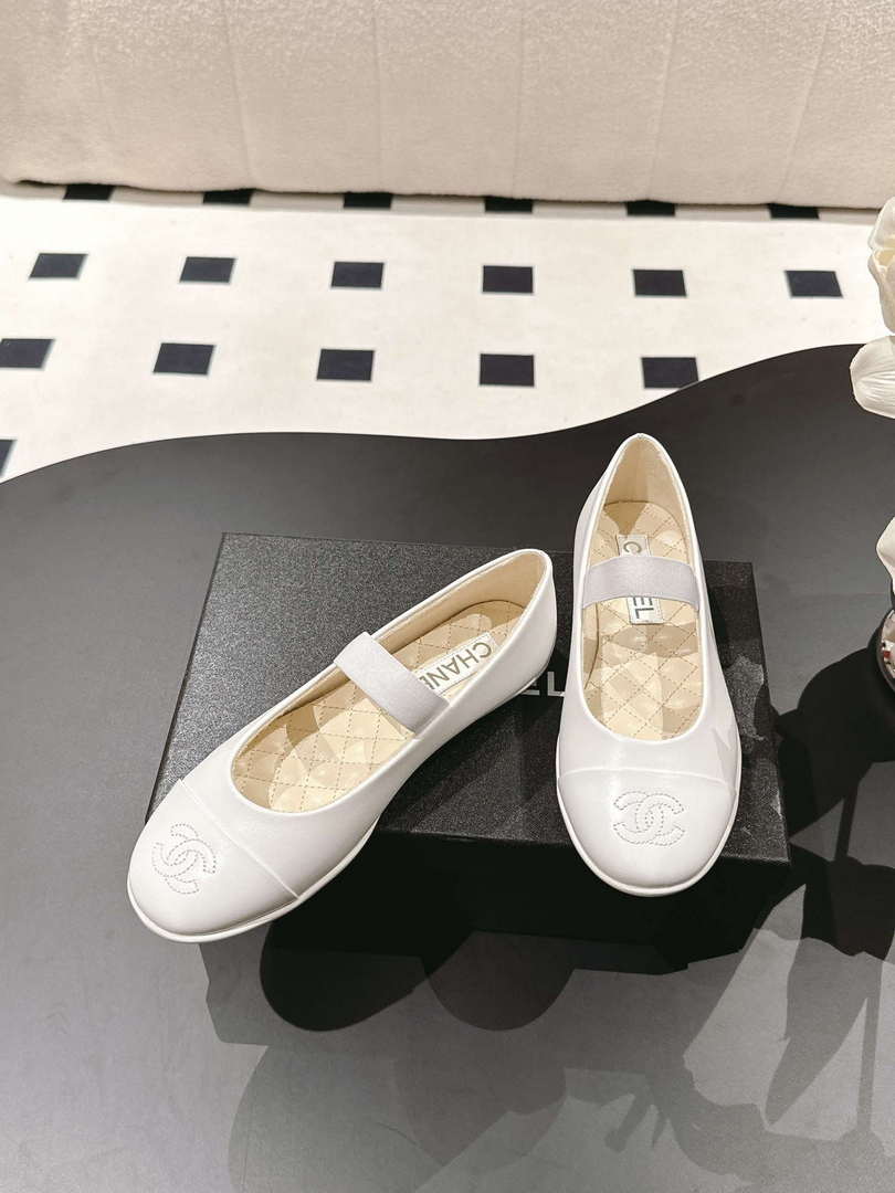 Chanel Women's Fashion Mary Janes Shoes C90290 - Sneaker Replica Workshop