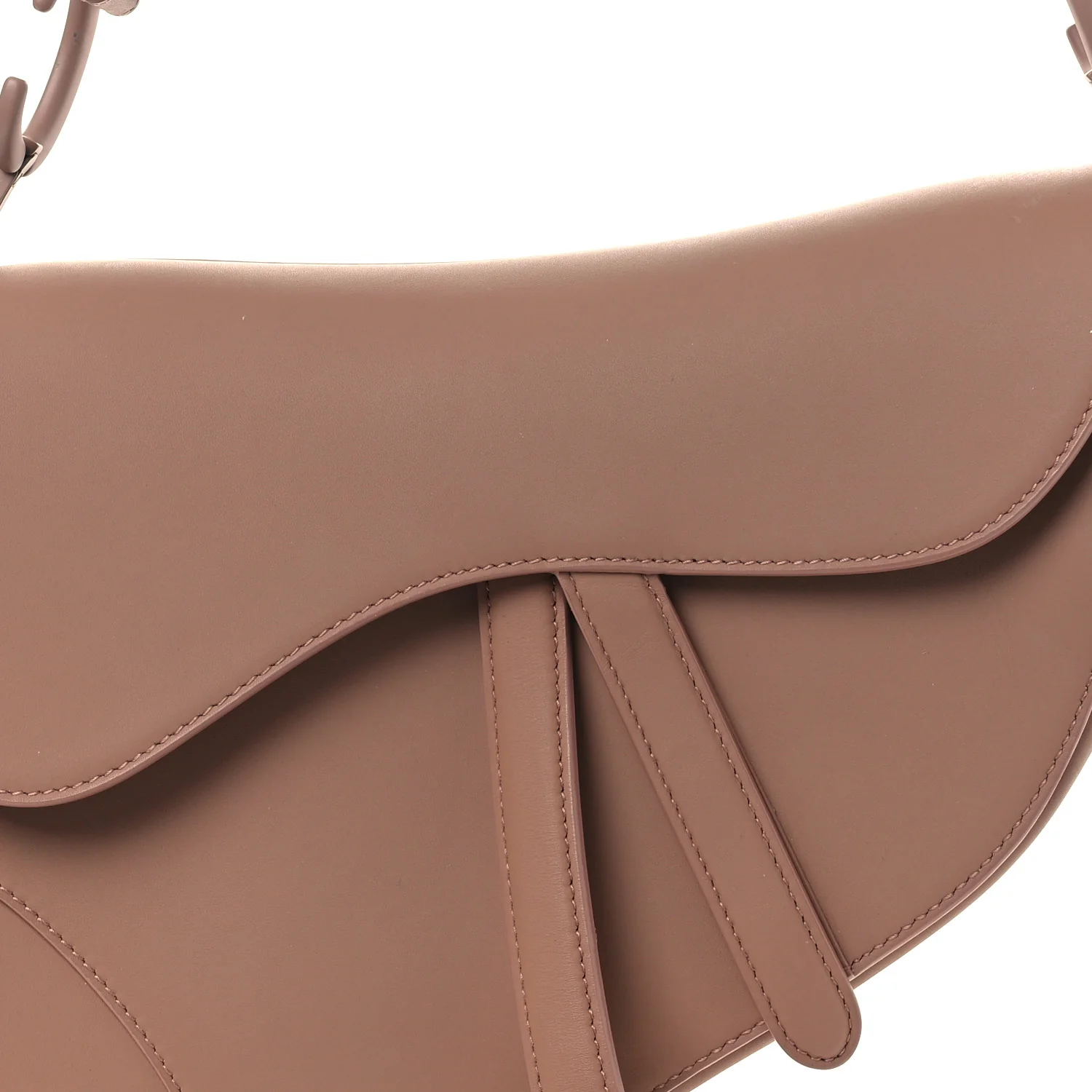 Ultra Matte Calfskin Saddle Bag Fard - Top Club