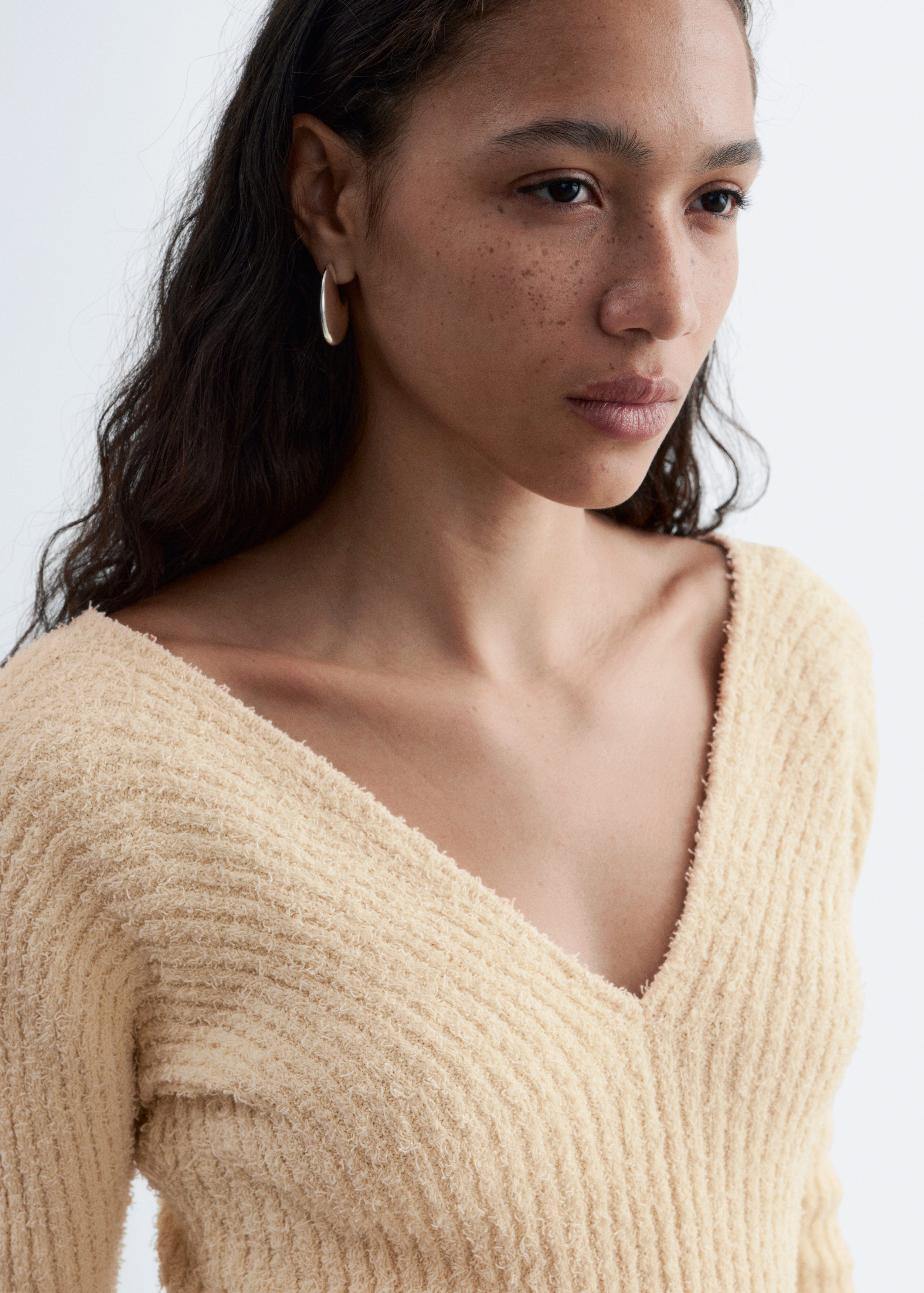 & Other Stories RIB-KNIT V-NECK TOP