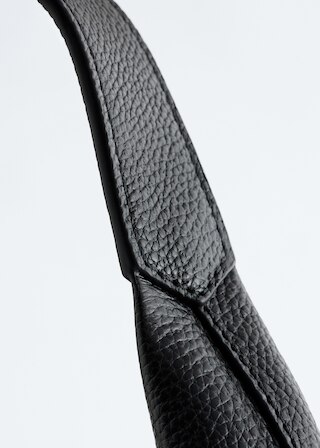 & Other Stories CLASSIC LEATHER TOTE BAG