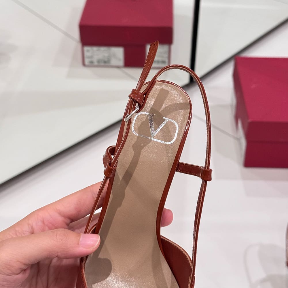 VALENTINO VLOGO SIGNATURE patent leather lace-up high heels (heel height 8 cm) - Top Club