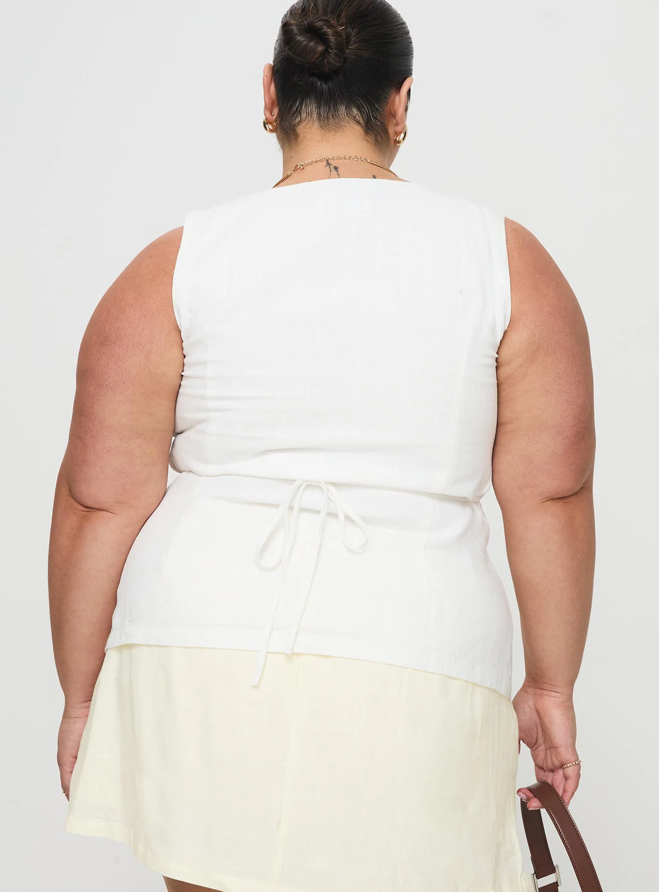 Spirito Vest Top White Curve