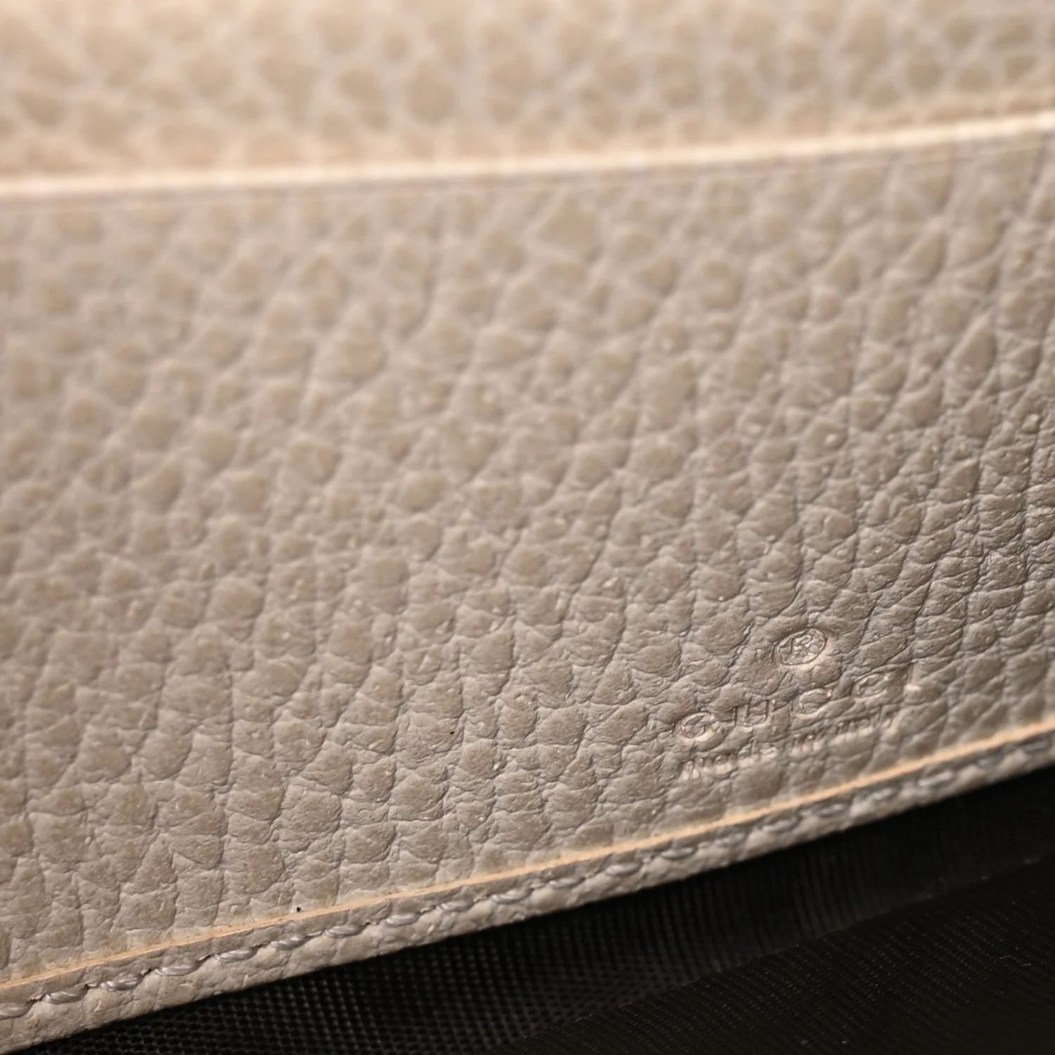 Dollar Calfskin GG Supreme Monogram Petite GG Marmont Wallet Chain Bag Mystic White Beige Ebony - Top Club