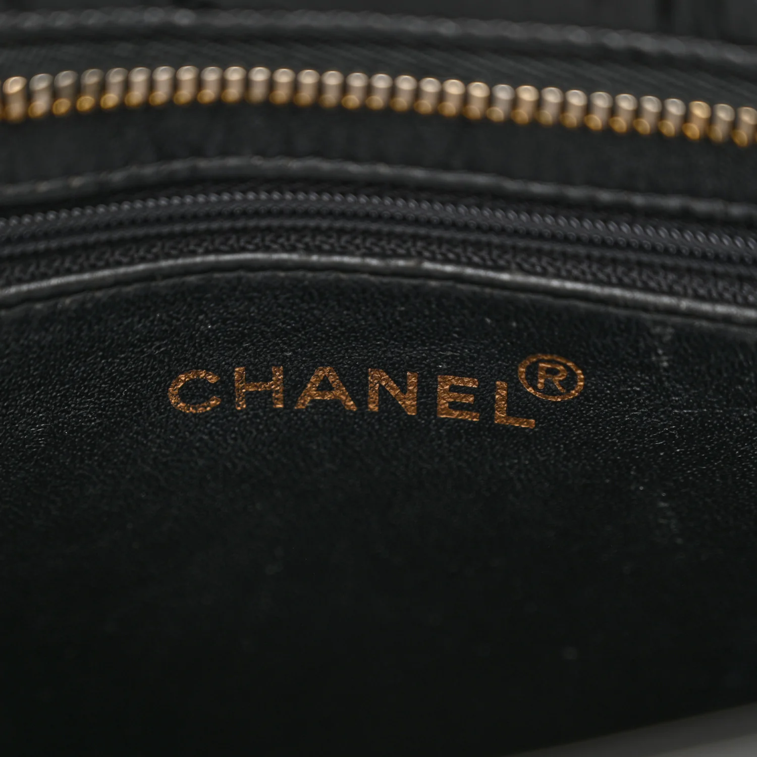 Patent Medallion Tote Black - Top Club