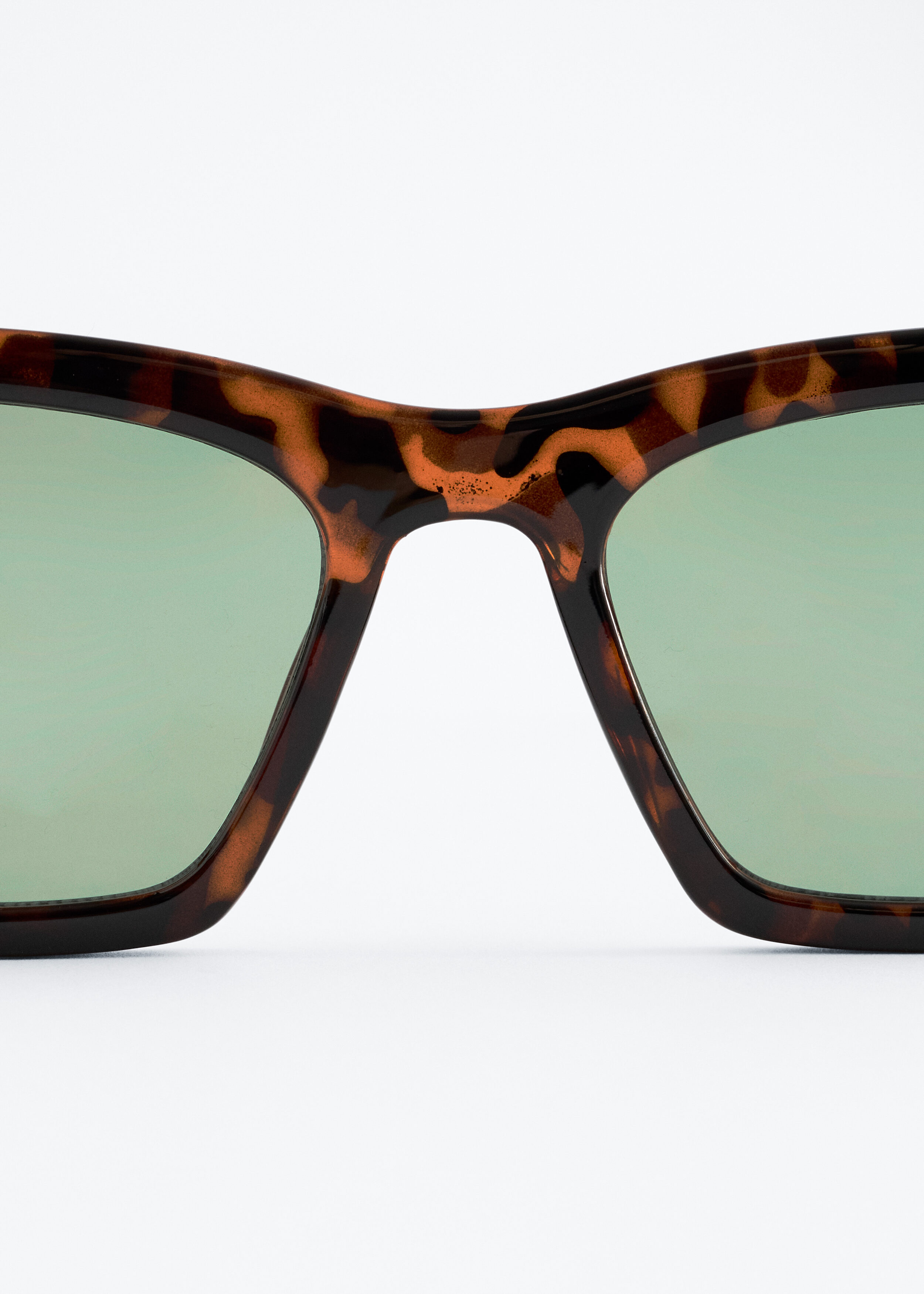 & Other Stories ANGULAR CAT EYE SUNGLASSES