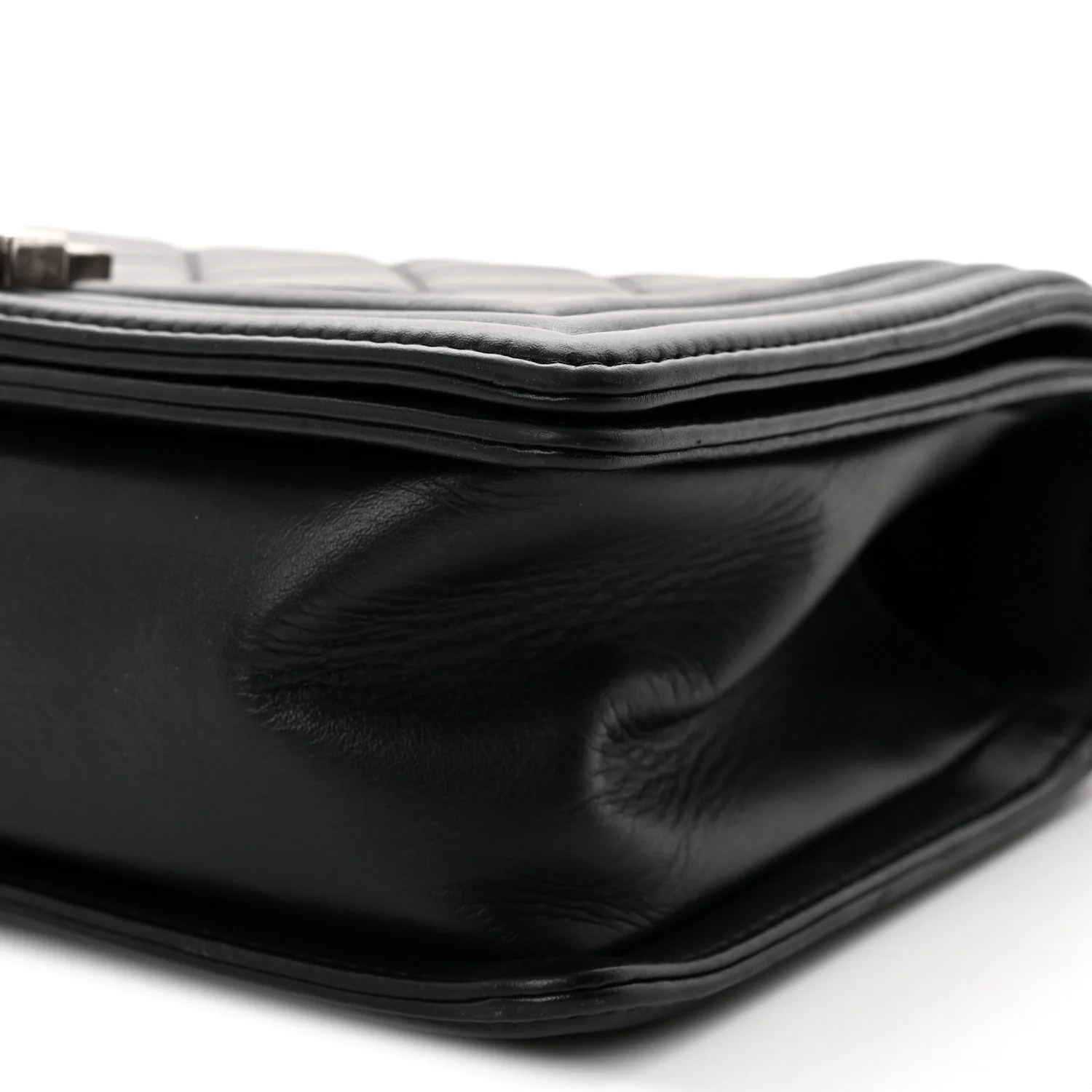 Calfskin Quilted Medium Boy Flap Black - Top Club