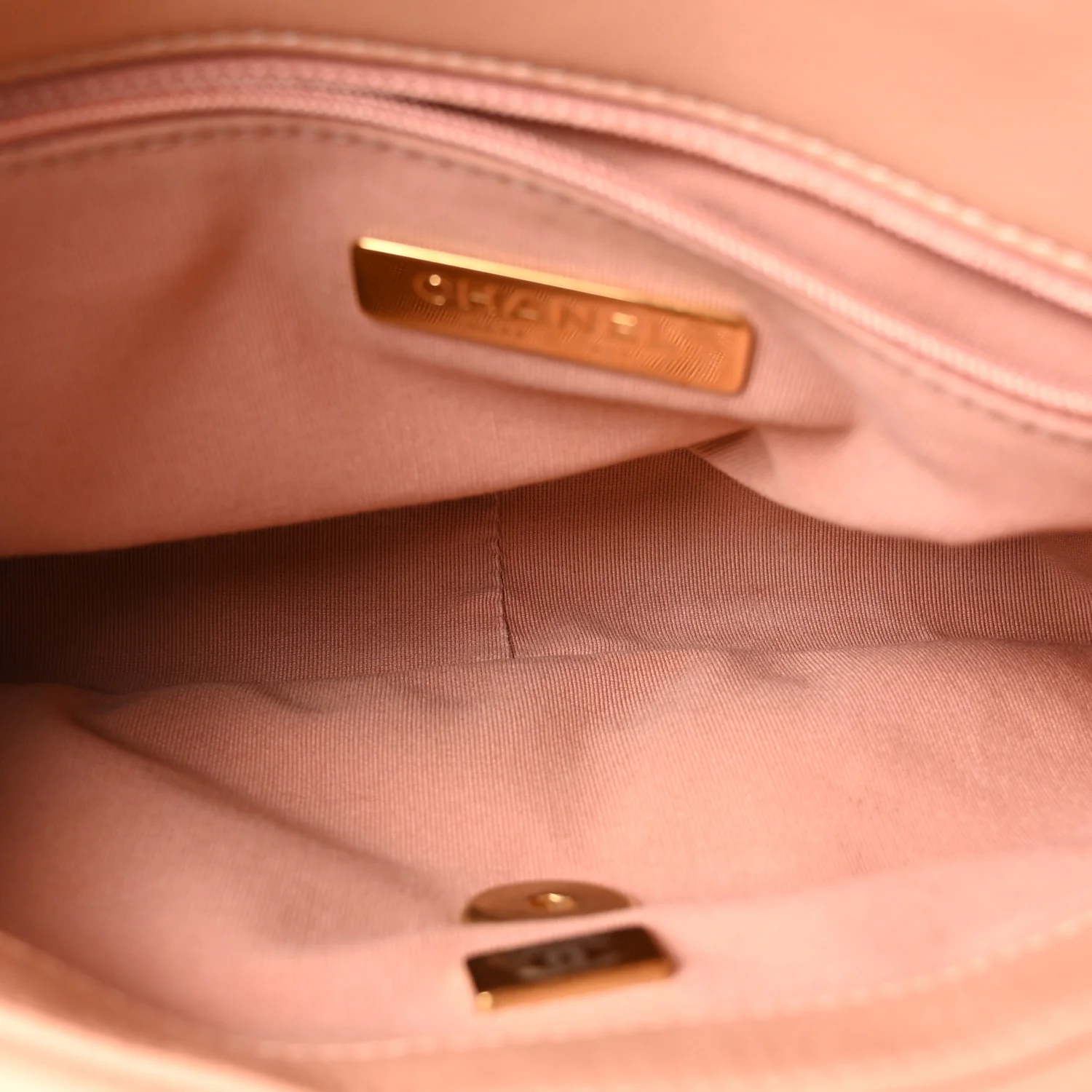 Lambskin Quilted Medium Chanel 19 Flap Beige - Top Club