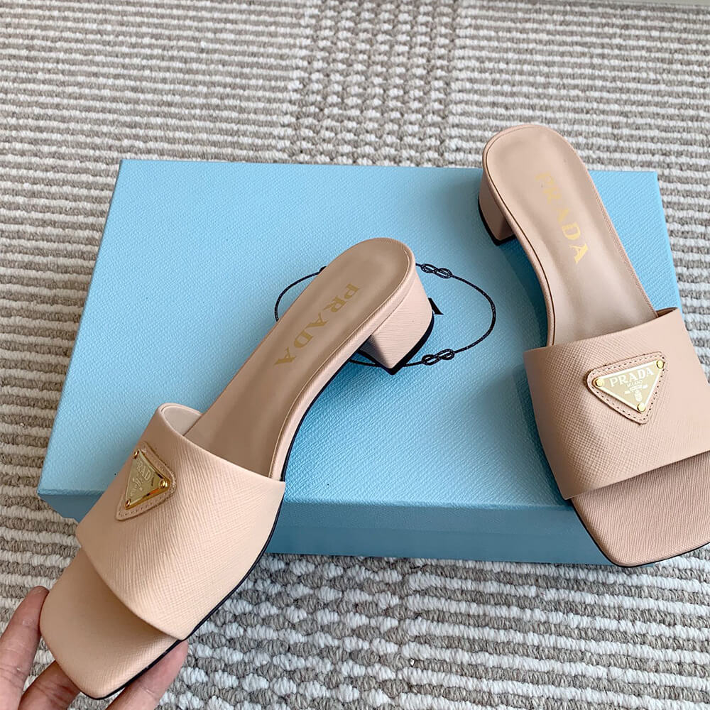 Prada Saffiano patent leather sandals - Top Club