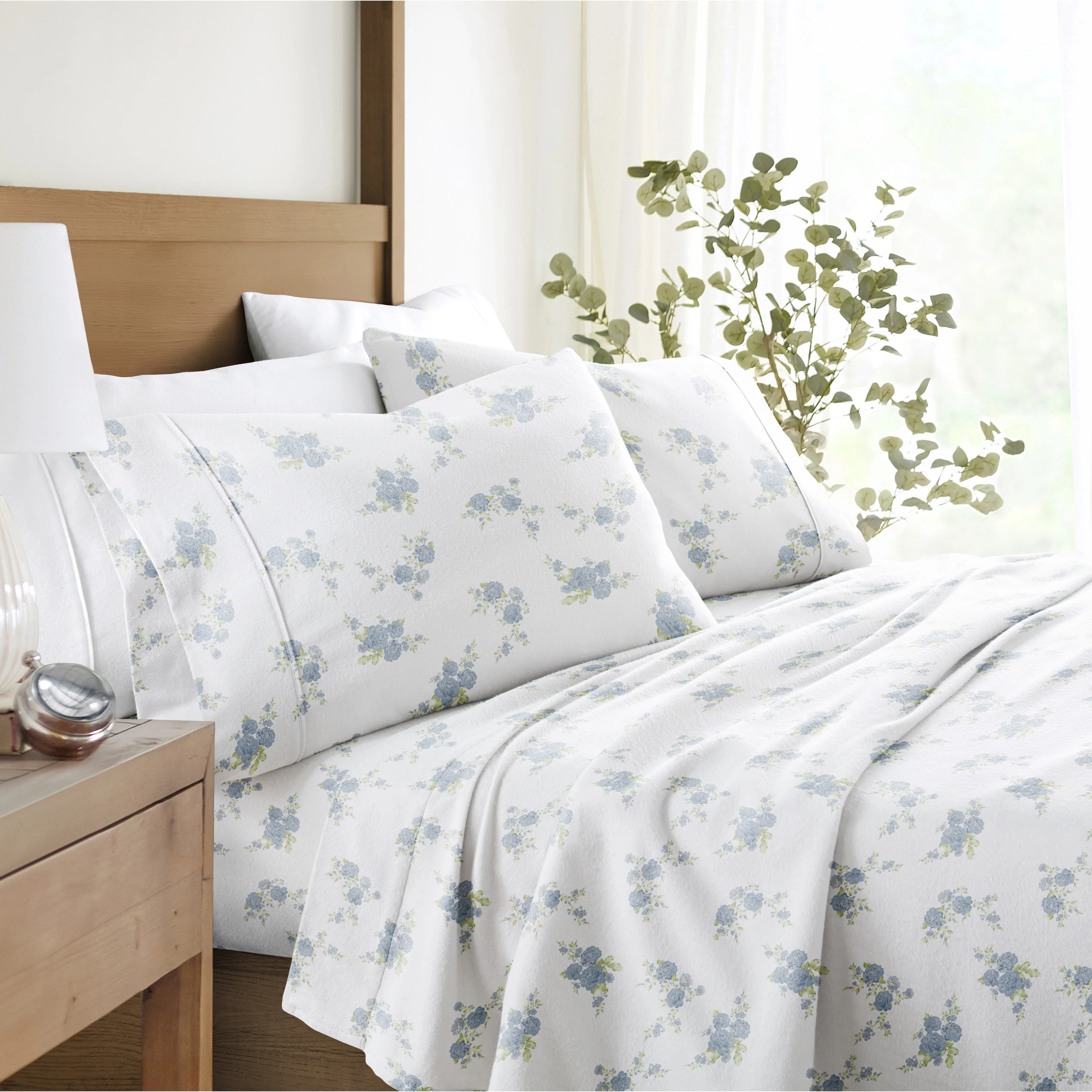 Rose Bunch 4-Piece Flannel Sheet Set