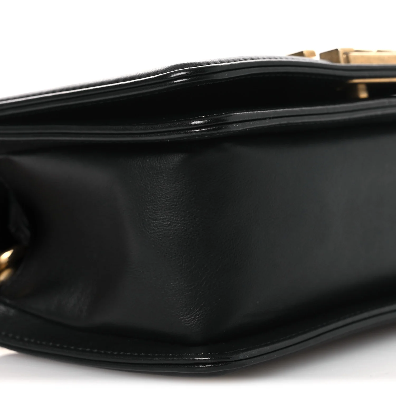 Calfskin Chevron Quilted Medium Boy Flap Black - Top Club