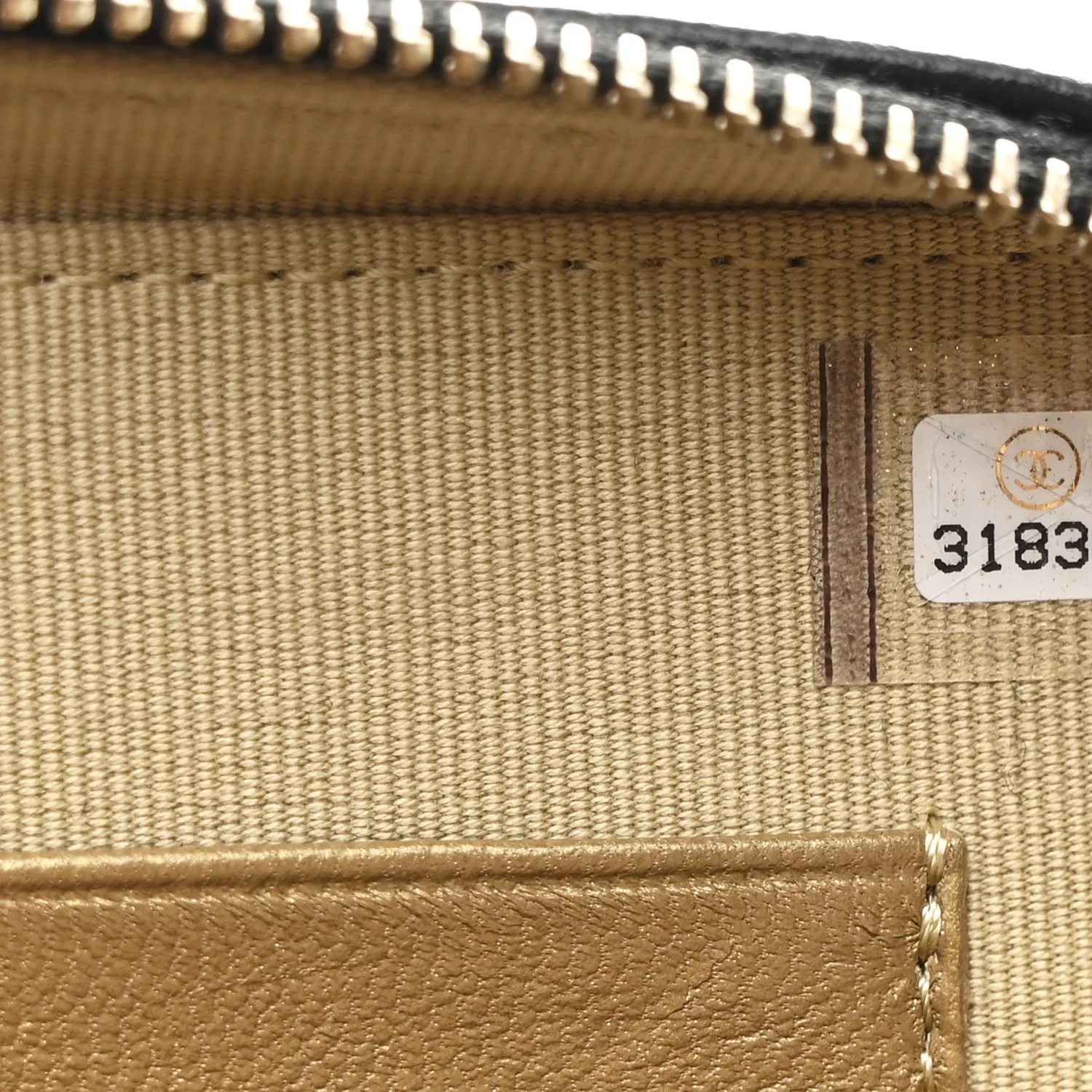 Lambskin Quilted CC Pearl Crush Camera Case Black - Top Club