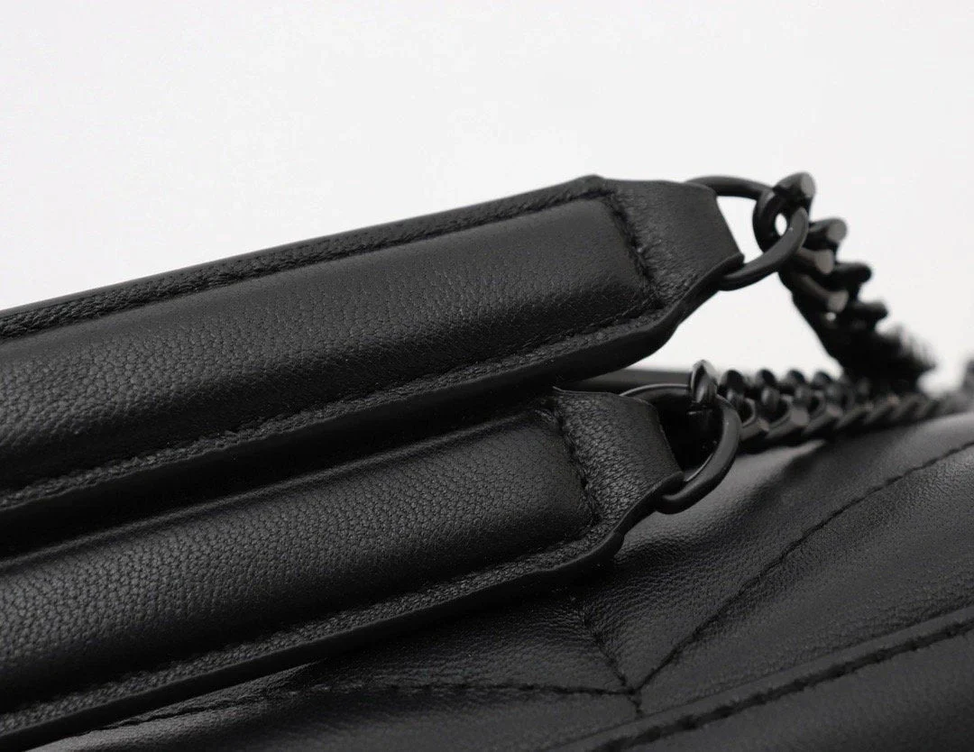 Saint Laurent Loulou Shoulder bag - Top Club