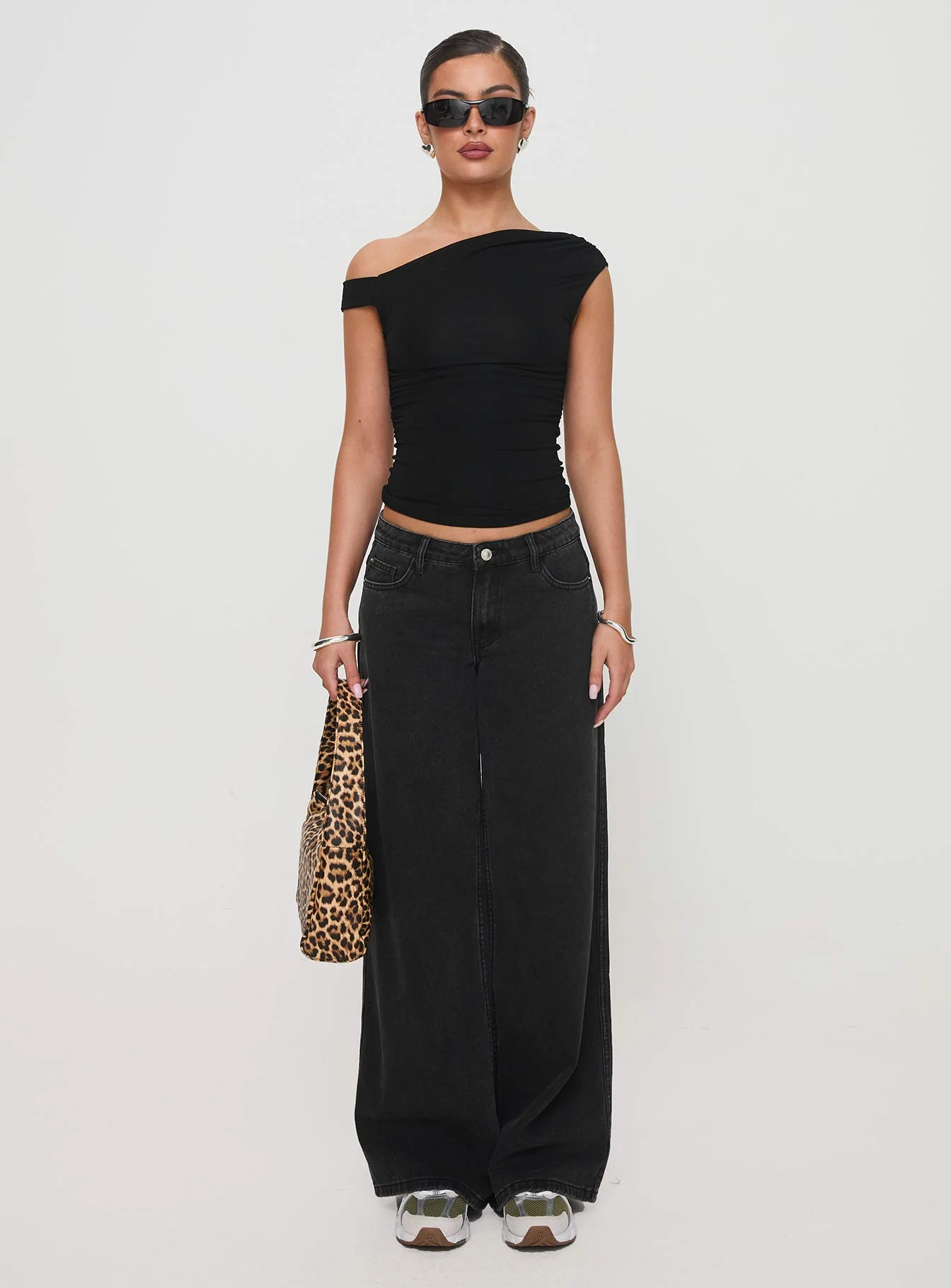 Ramos Low Rise Straight Leg Jeans Washed Black Petite