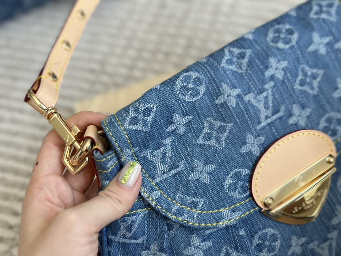 Louis new arrival denim bag sunset size: 26*15 cm - Top Club