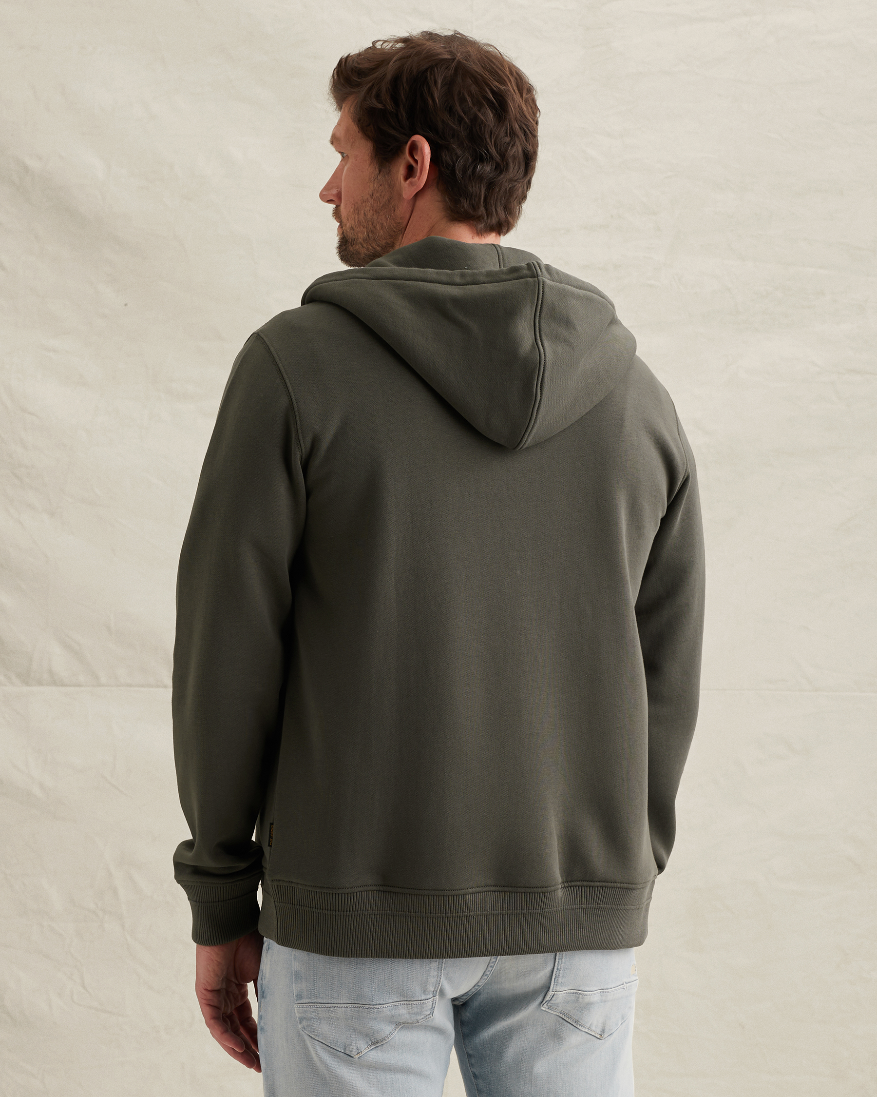 Sweat jacket with hood and zipper closurex