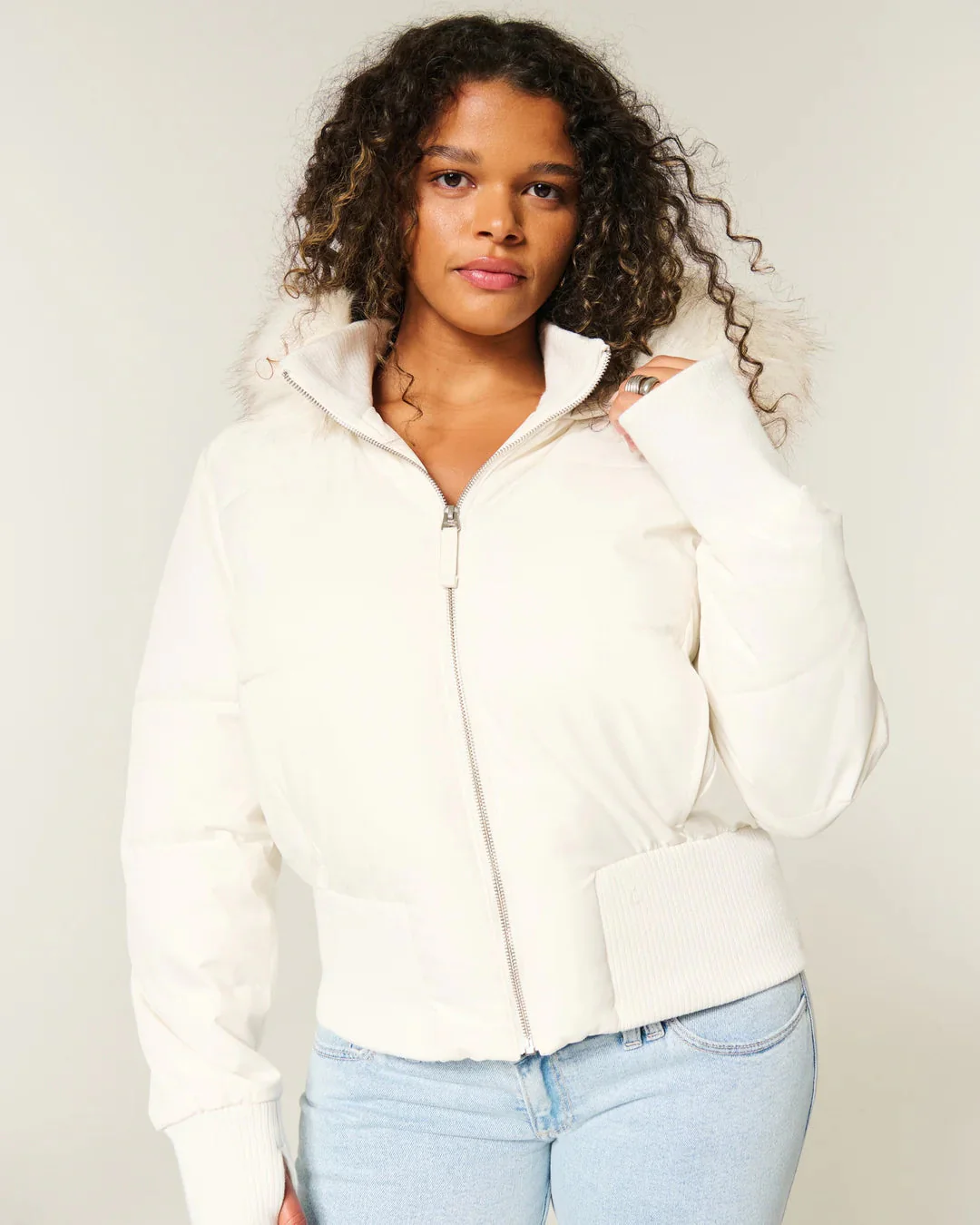 Veste d'hiver matelassée légère avec capuche amovible