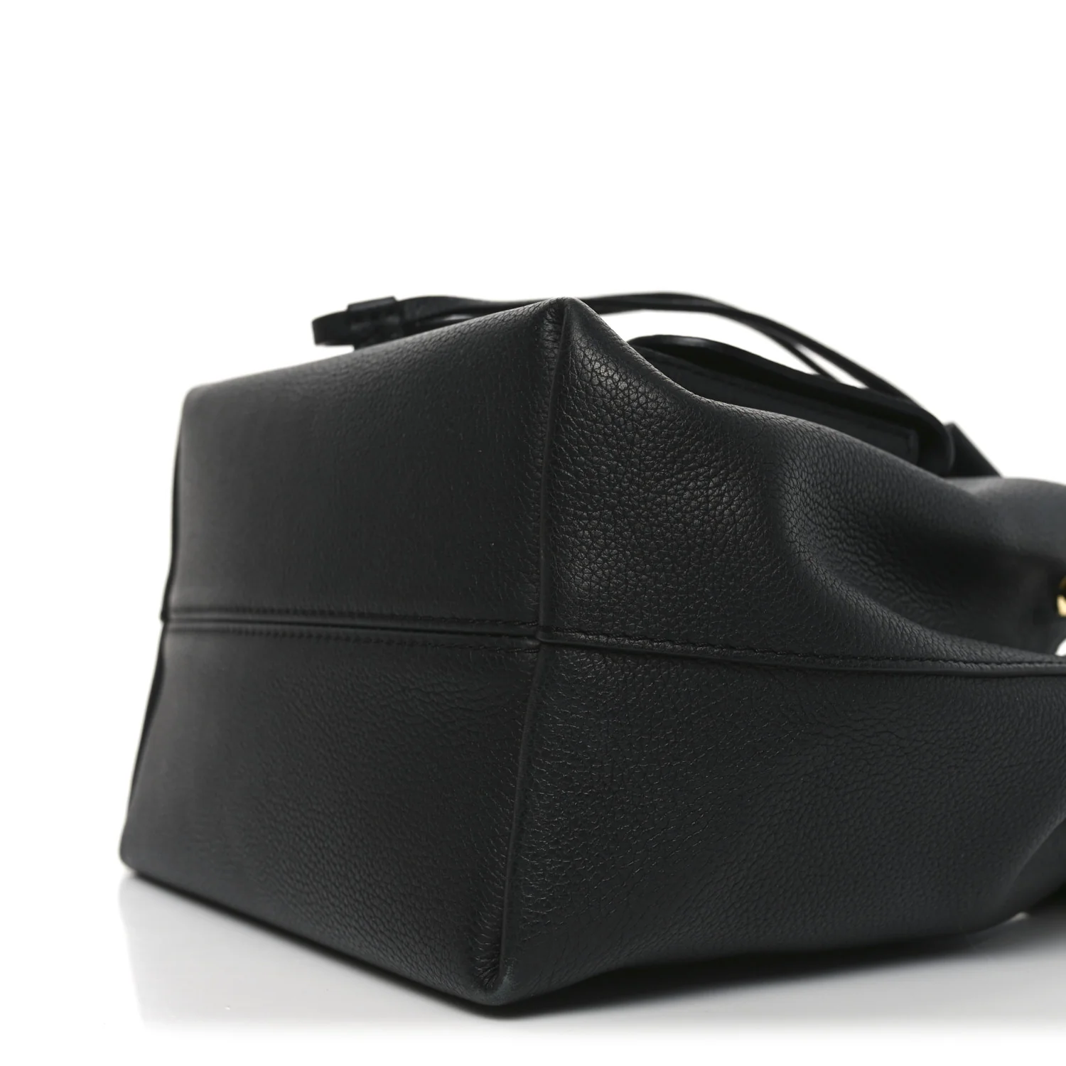 Calfskin Lockme Bucket MM Black - Top Club