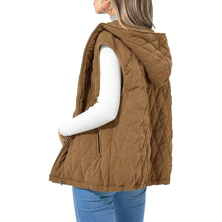 PrettyGarden Women's Quilted Vest Casual Sleeveless Hooded Zip Up Diamond Pattern Jacket With Pockets Winter Coat Outerwear Minimalist Top