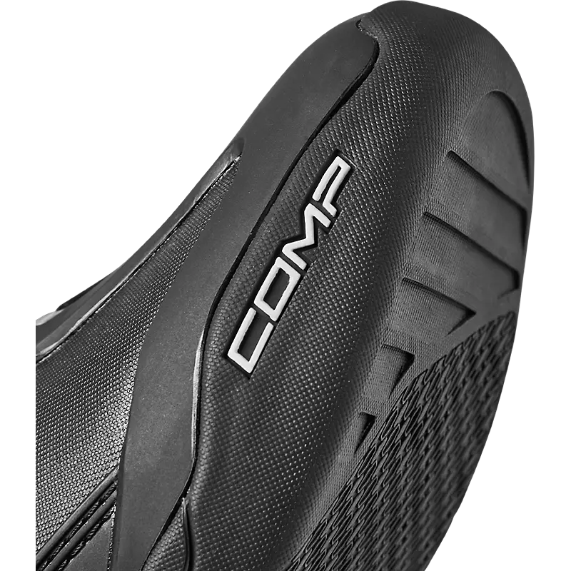 Complete boots