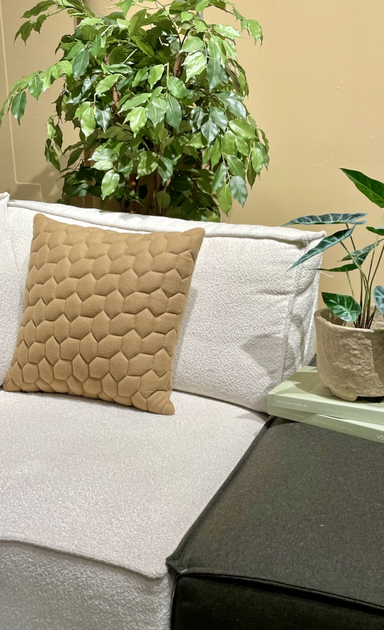 CUSHION CELLS SAND WOOL