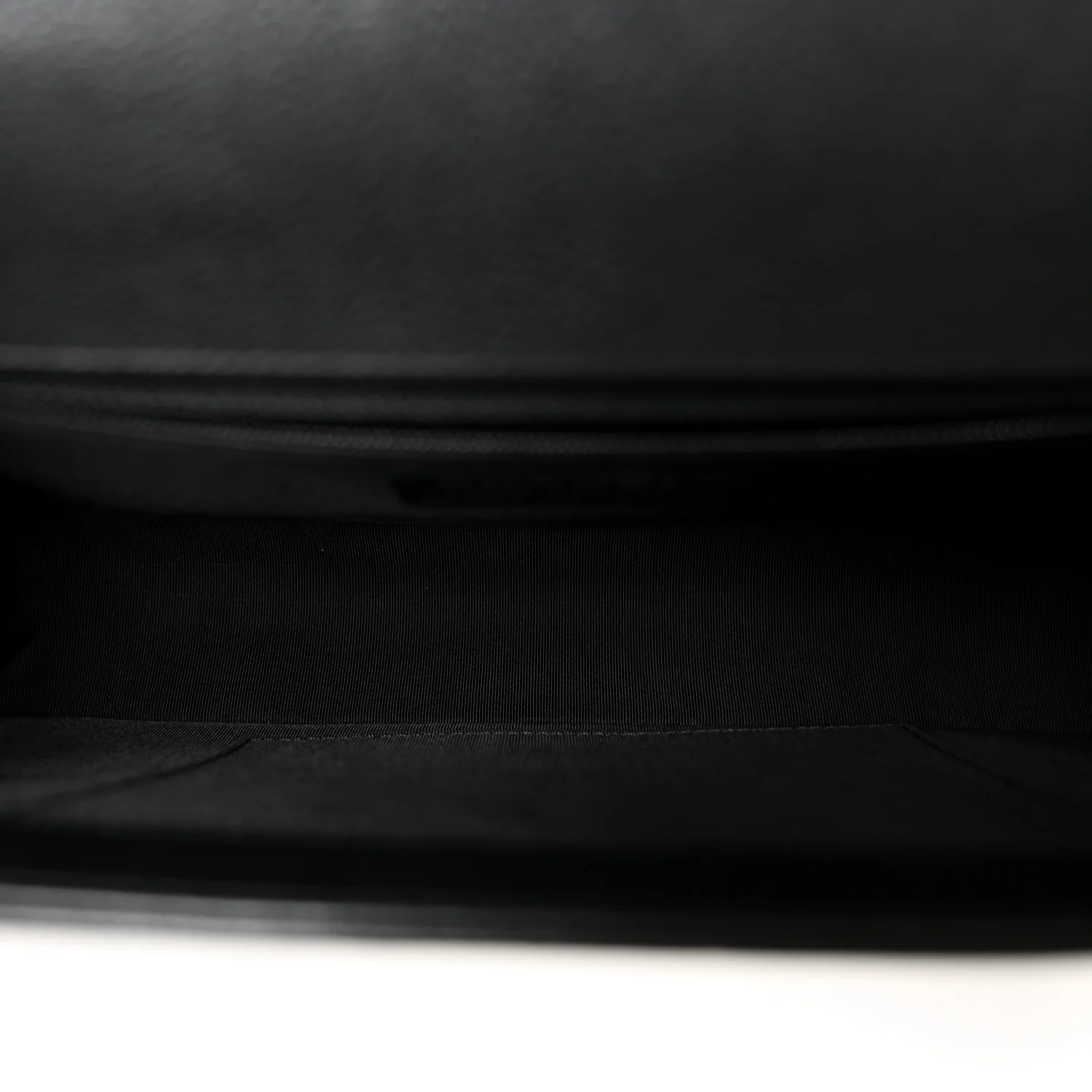 Grained Calfskin Quilted New Medium Boy Flap Black - Top Club