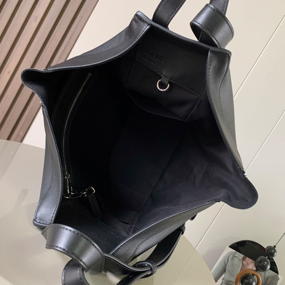 LOEWE Small Hammock bag in classic calfskin - Top Club