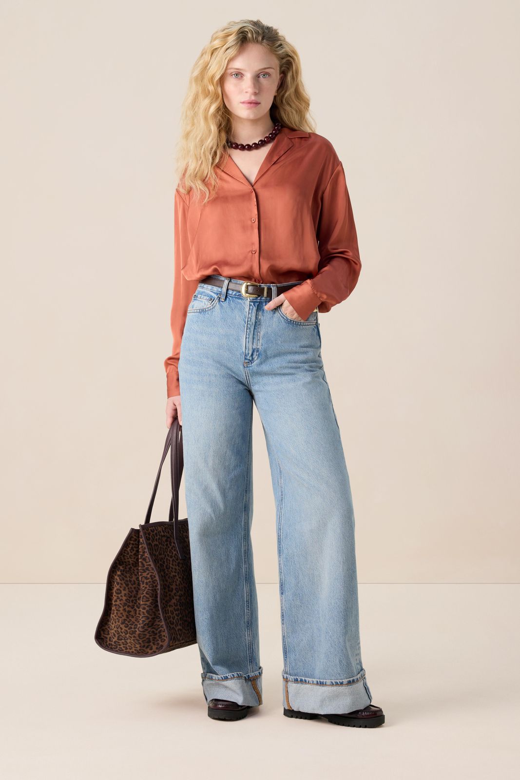 Rode blouse met reverskraag