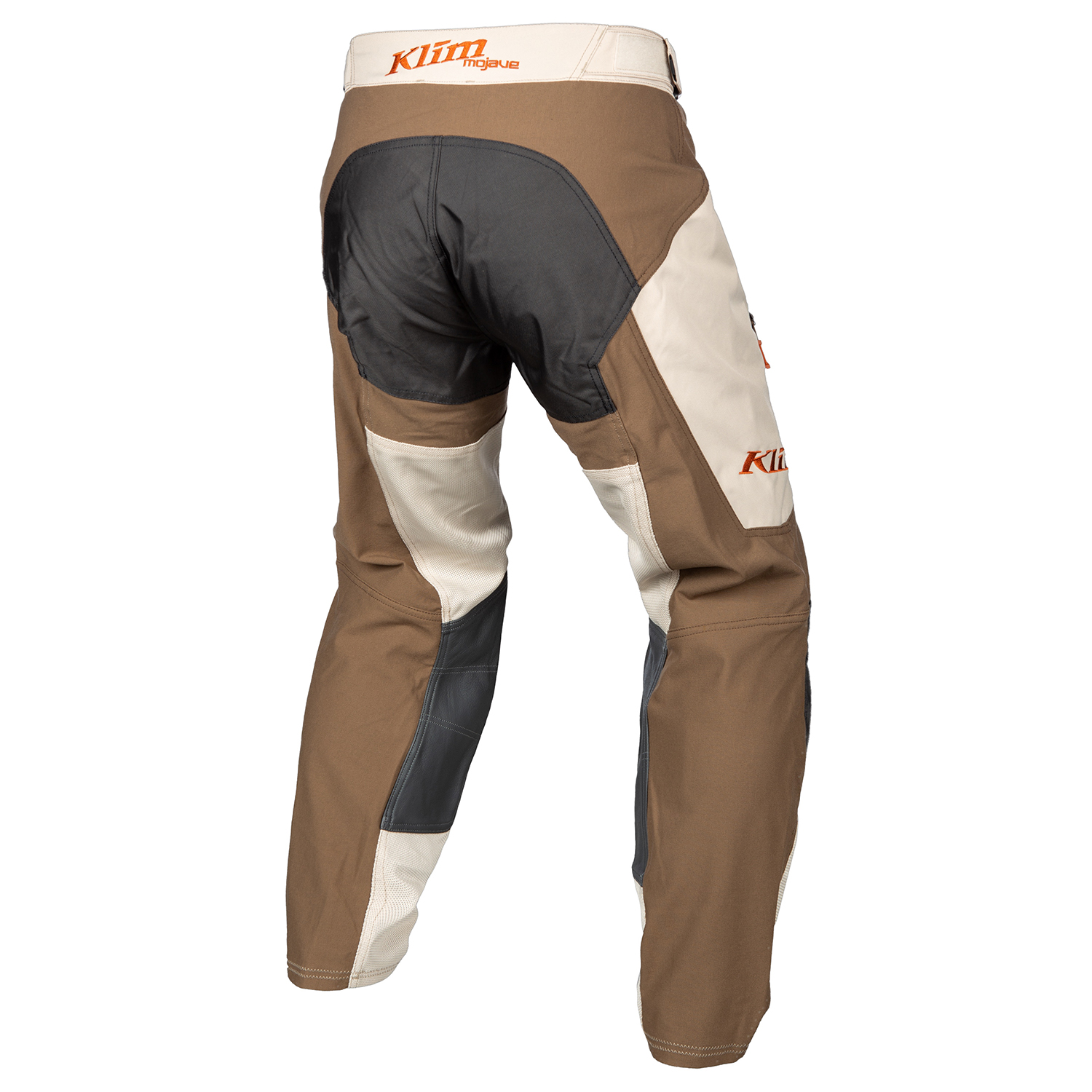 Mojave in boat pants