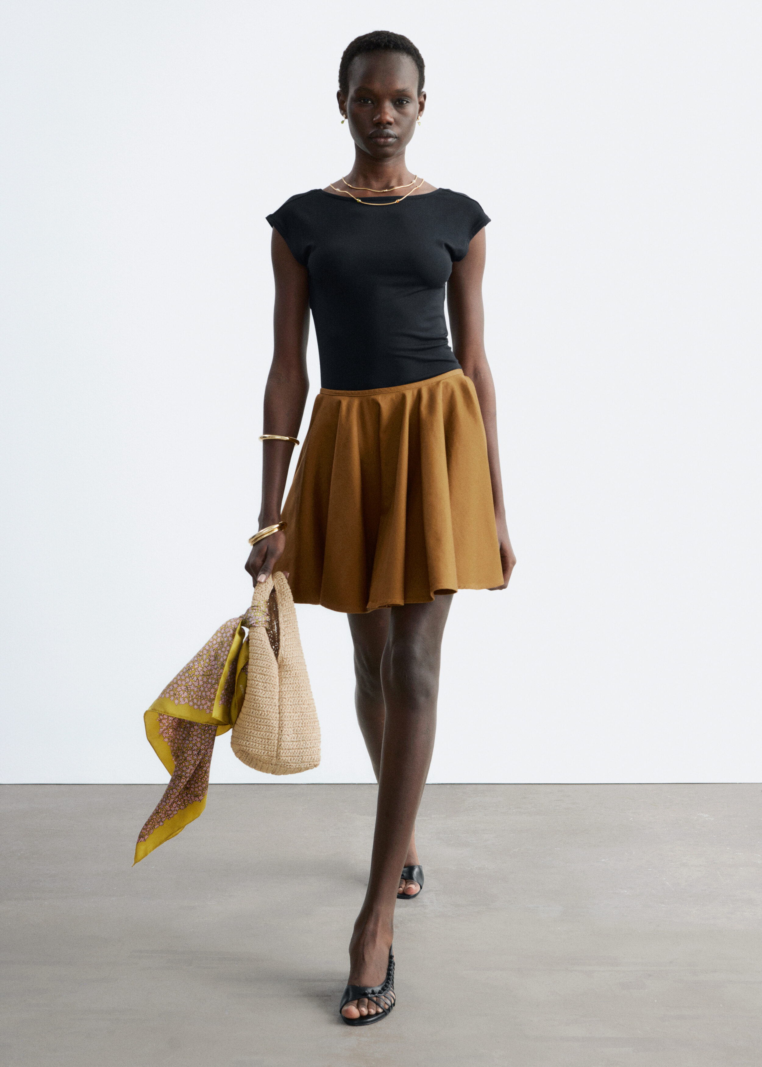 & Other Stories FITTED OPEN-BACK T-SHIRT
