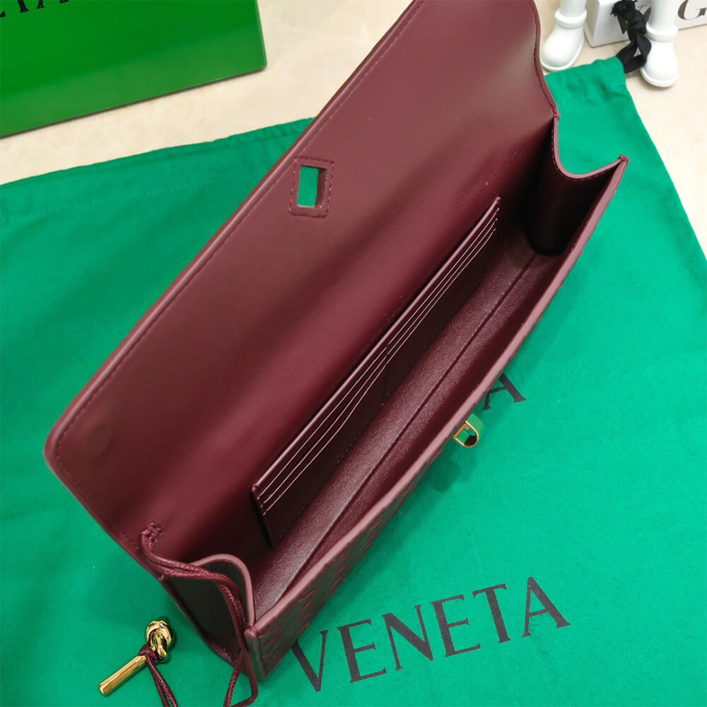Bottega Veneta Andiamo Clutch(HIGH-END GRADE) - Top Club