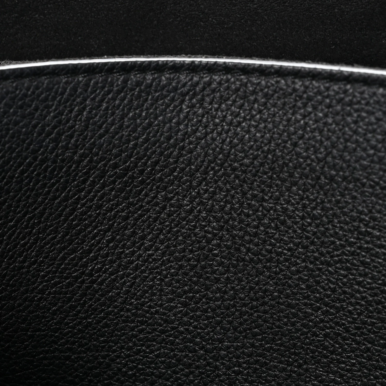 Soft Calfskin My Lockme Studs Black - Top Club