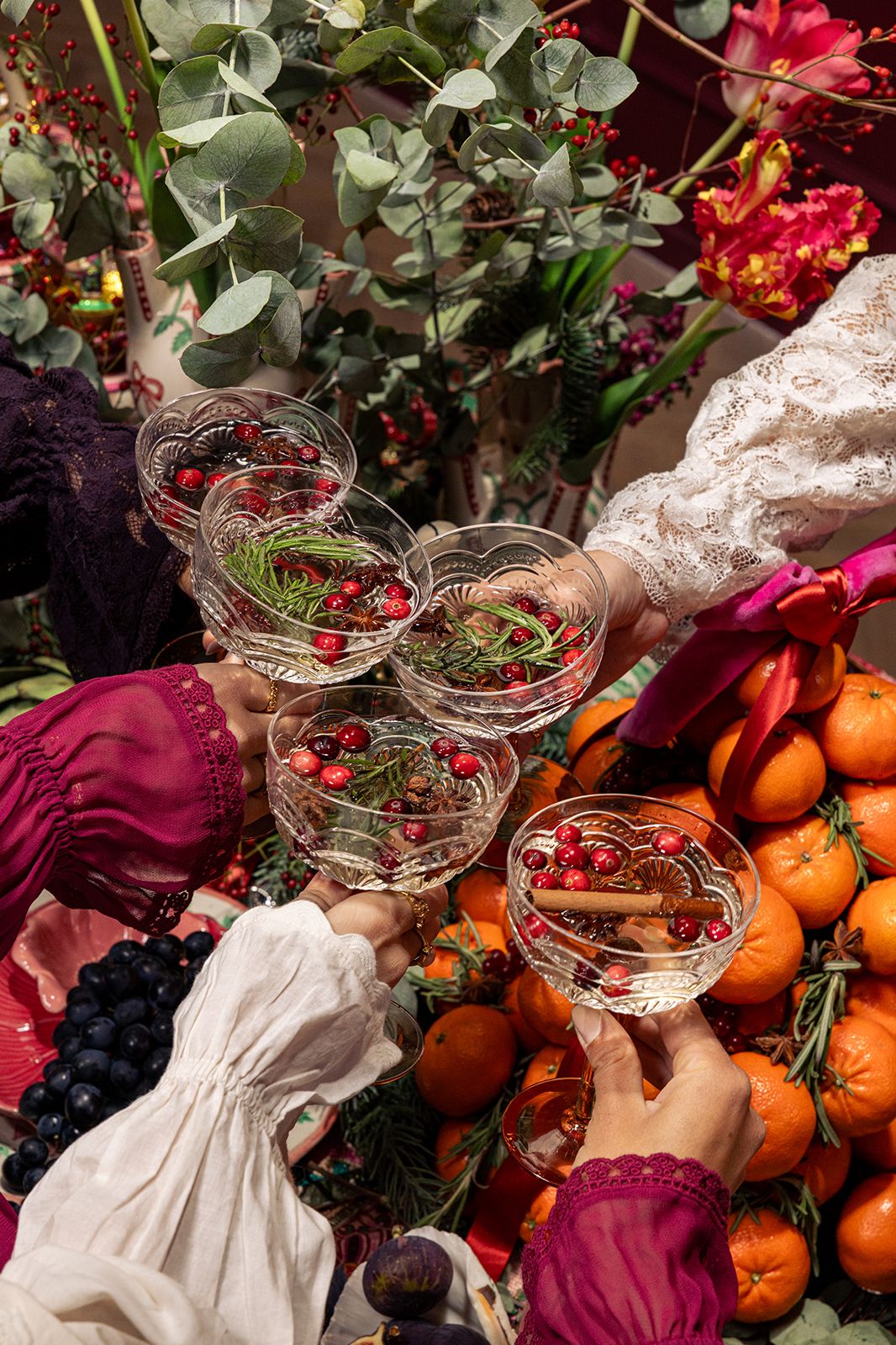 Lichtoranje champagneglazen