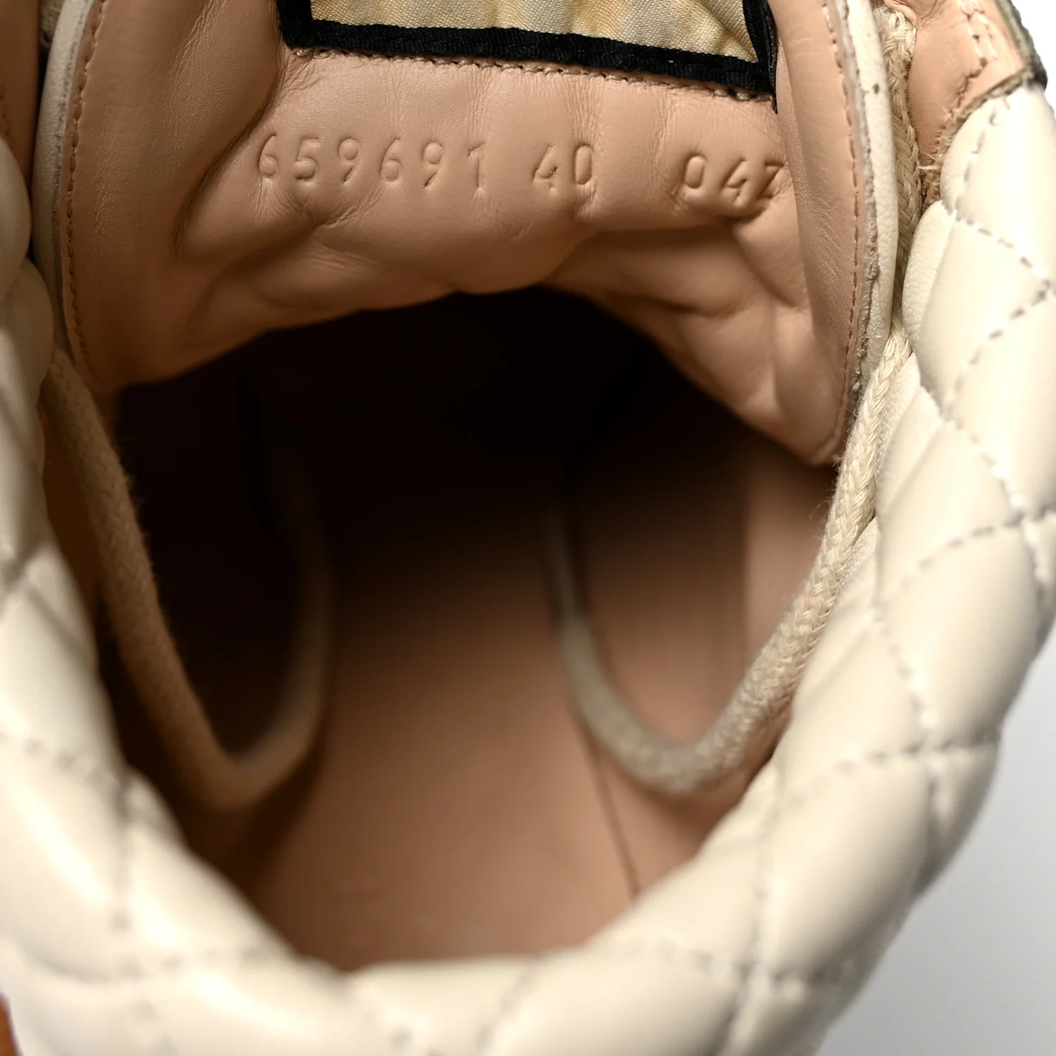 Apollo Calfskin GG Supreme Nappa Samoa Quilted Lace Up Ankle Boots 40 Mystic White Beige Ebony - Top Club