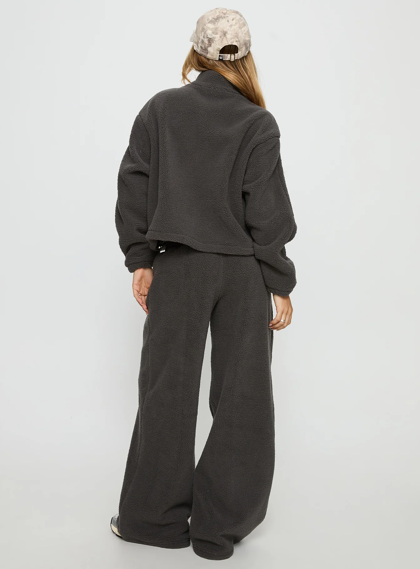 Siberia Fleece Track Pant Charcoal