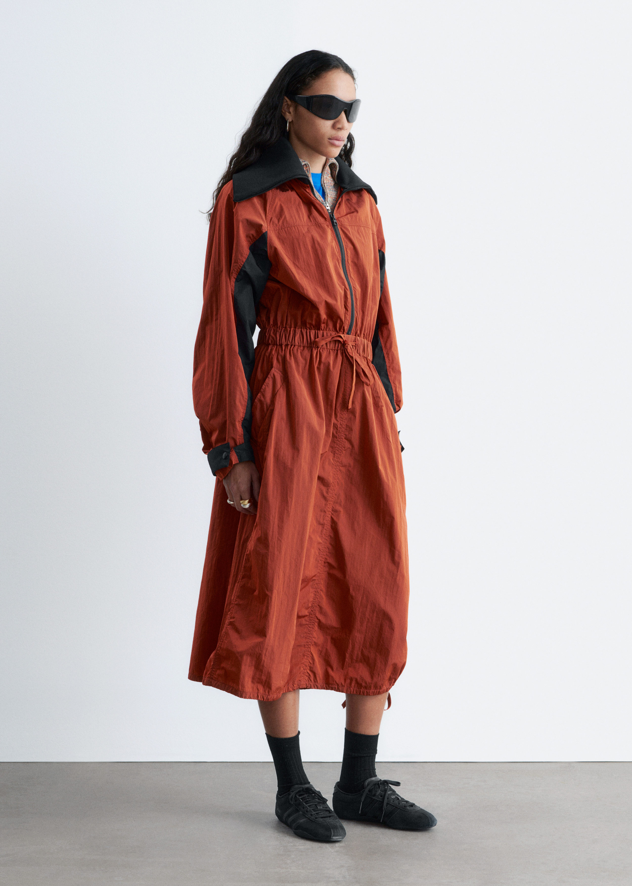 & Other Stories TECHNICAL DRAWSTRING MIDI DRESS