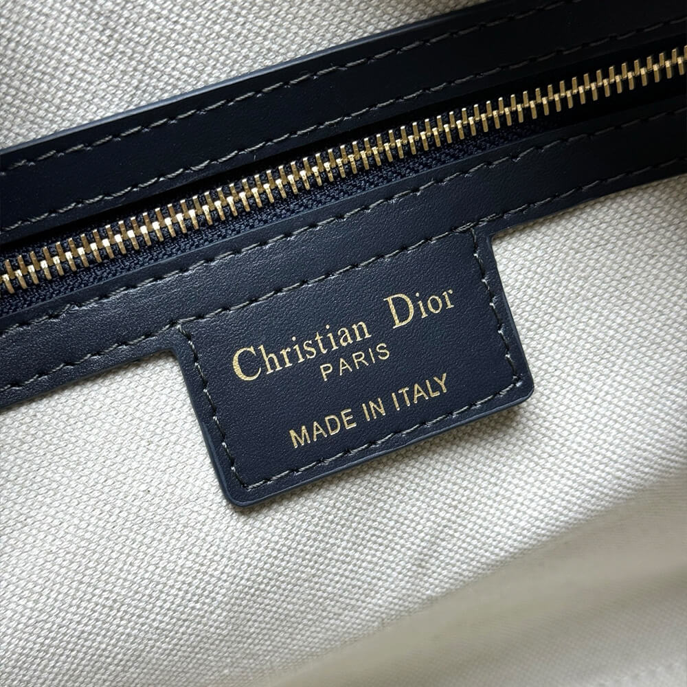 Dior Groove 25 Bag - Top Club