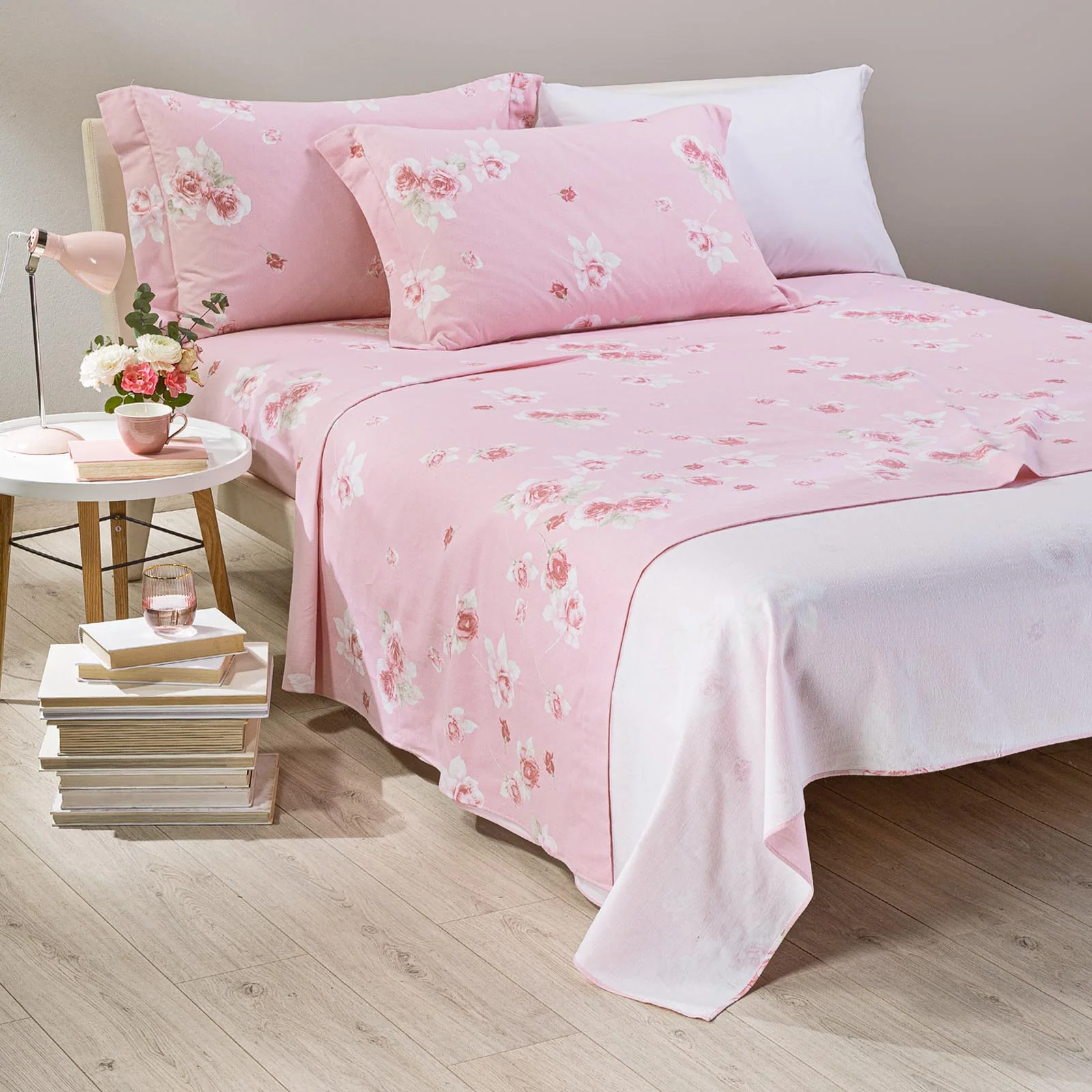 Complete sheets in Flamella Floral Style Flamella square and half pink caleffi