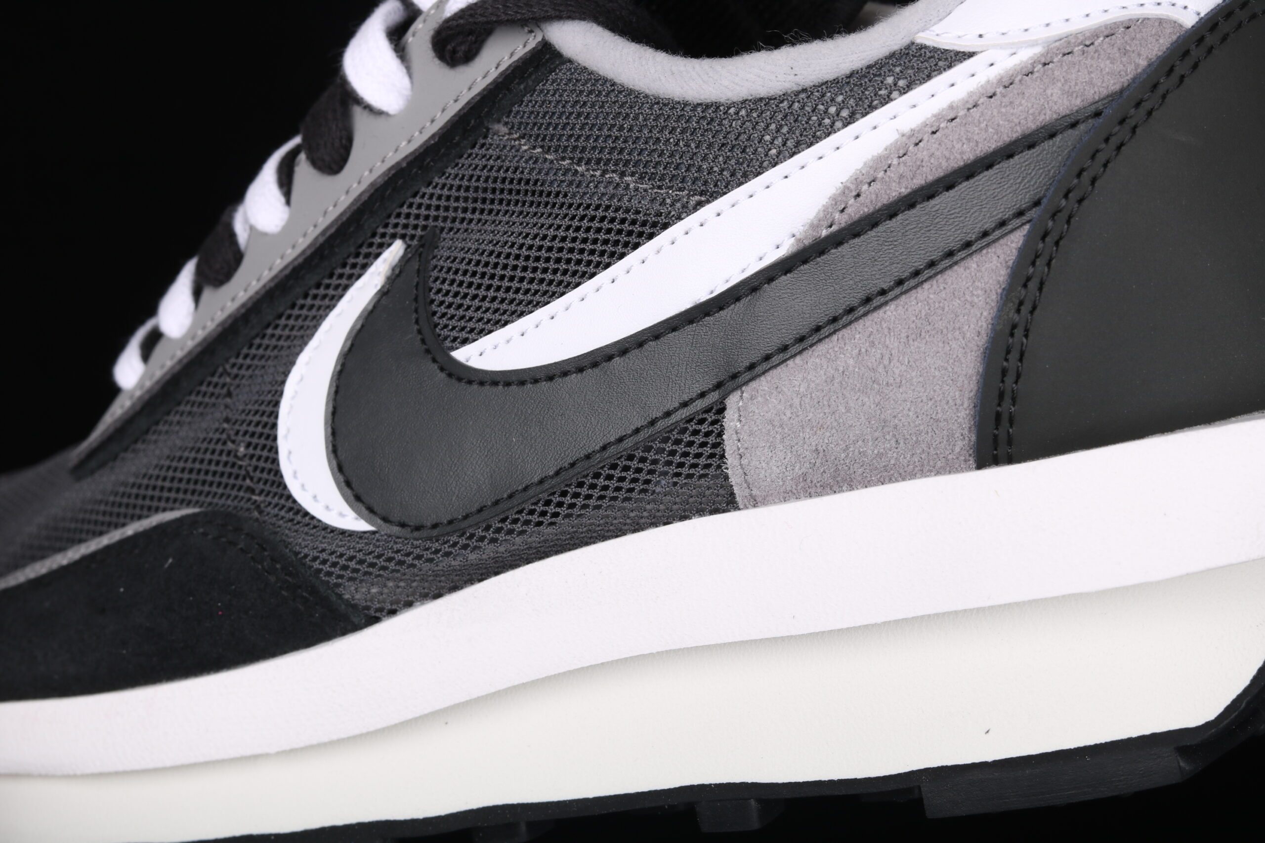 Sacai x Nike LD Waffle Black - Sneaker Replica Workshop