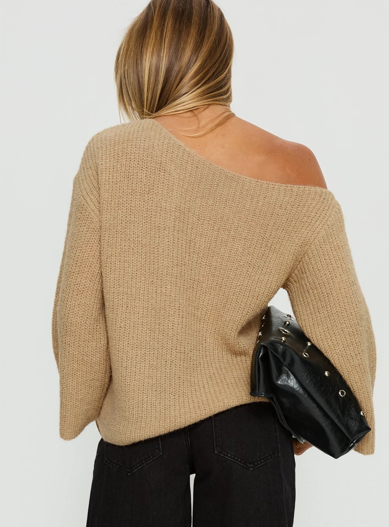 Delyn Off Shoulder Slouchy Knit Sweater Camel
